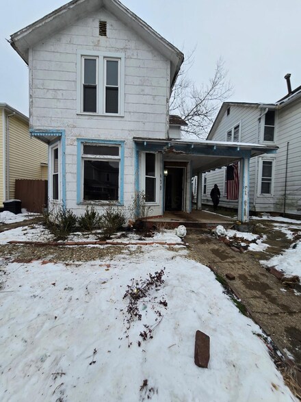 430 N High St, Lancaster, OH 43130