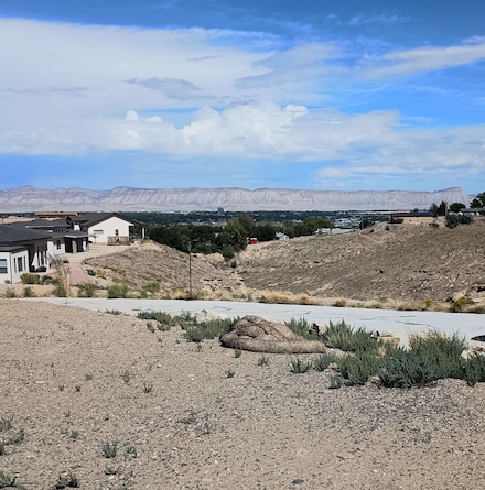 2427 Hidden Valley Dr, Grand Junction, CO 81507