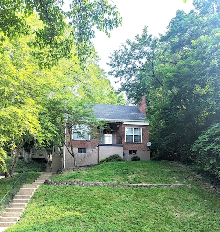 1242 E Henry Clay Ave, Fort Wright, KY 41011