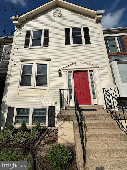 6149 Joust Ln, Alexandria, VA 22315