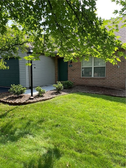 206 Saddlebrook Dr, Indiana, PA 15701