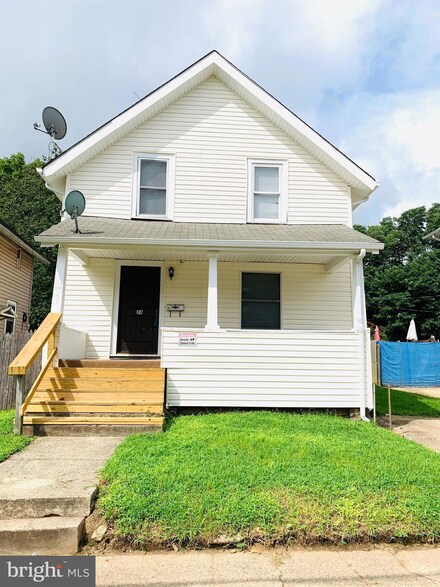 26 Balfour Ave, Claymont, DE 19703