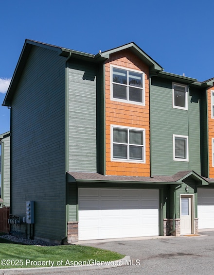 2449 Pine Ln, Rifle, CO 81650