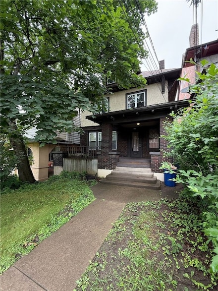 5837 Nicholson St, Pittsburgh, PA 15217