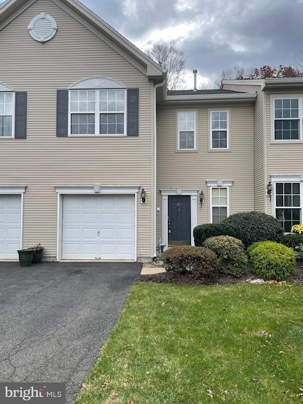 107 Warwick Rd, Princeton Junction, NJ 08550