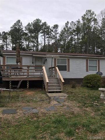 10621 Winchester Dr, Amelia Court House, VA 23002