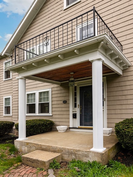 17-19 Maple St, Newton, MA 02466