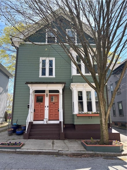 193 Howell St Unit 1, Providence, RI 02906