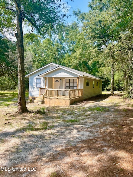 15 Horseshoe Bend, Lumberton, MS 39455