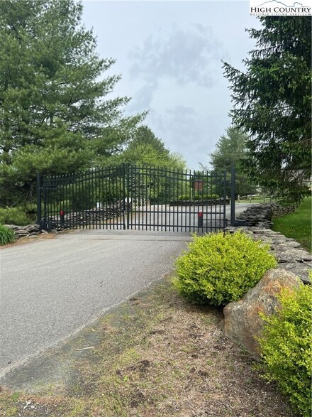 Lot 65 Village Pine Dr, Jefferson, NC 28640