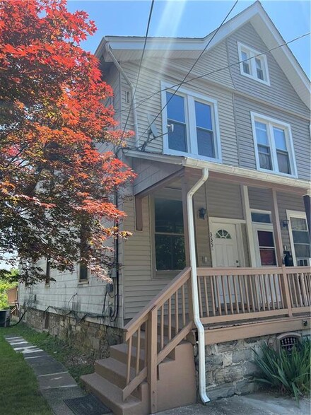 335 Howertown Rd, Catasauqua, PA 18032