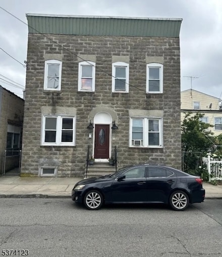 280 Wilson Ave Unit 2R, Kearny, NJ 07032
