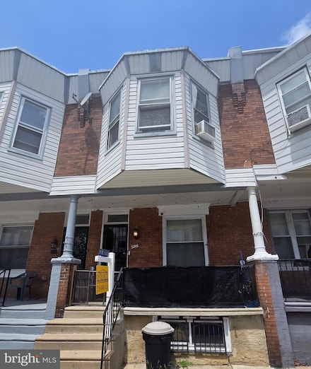 5045 Summer St, Philadelphia, PA 19139