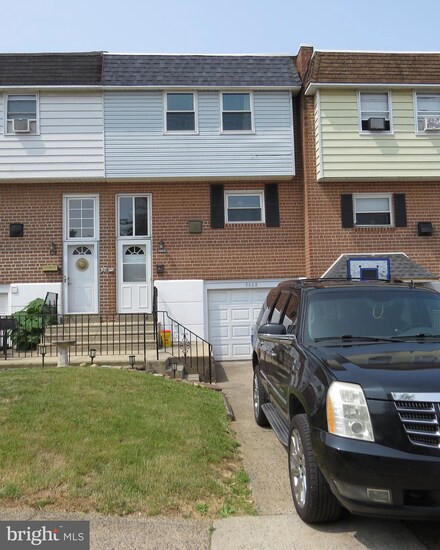 3668 Whitehall Ln, Philadelphia, PA 19114