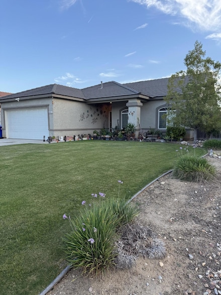 8405 Andromeda Ln, Bakersfield, CA 93306
