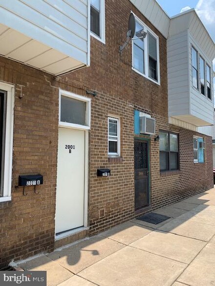 2001 Woodlynne Ave, Oaklyn, NJ 08107