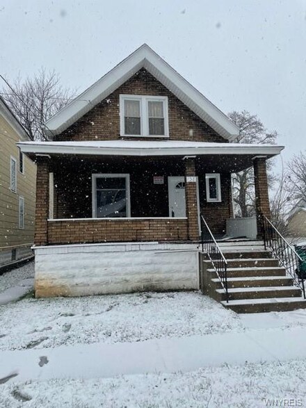 138 Zenner St, Buffalo, NY 14211