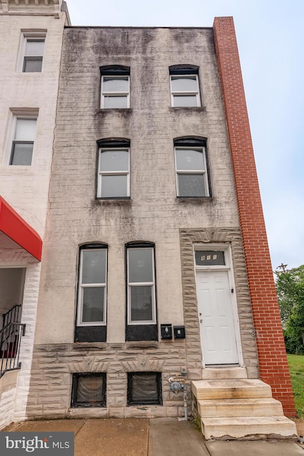 811 N Mount St, Baltimore, MD 21217