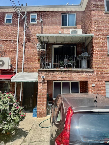 153-15 79th Ave, Flushing, NY 11367