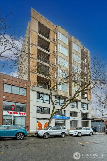 510 6th Ave S Unit 703, Seattle, WA 98104