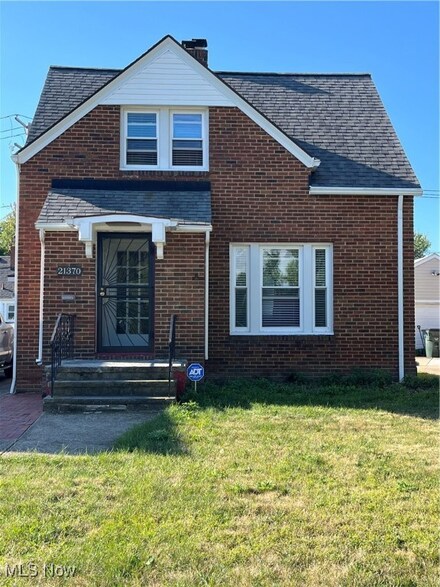 21370 S Lake Shore Blvd, Euclid, OH 44123