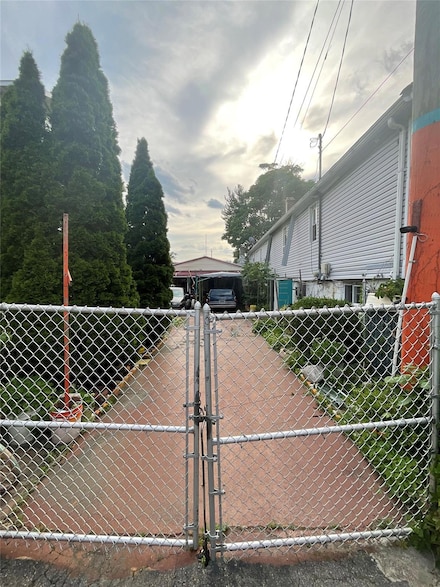 227 Stephens Ave, Bronx, NY 10473