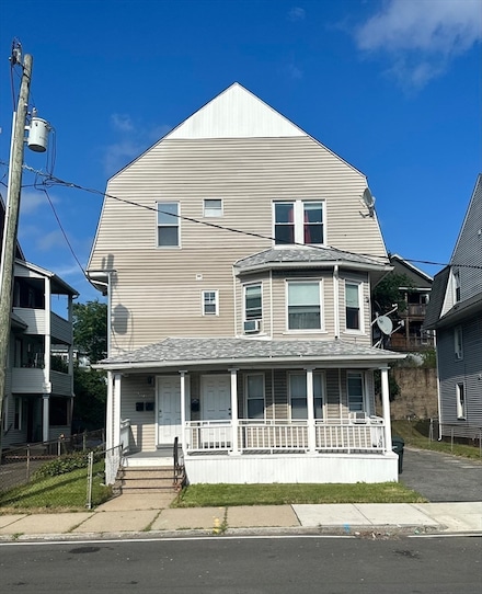 371-373 E Columbus Ave, Springfield, MA 01105