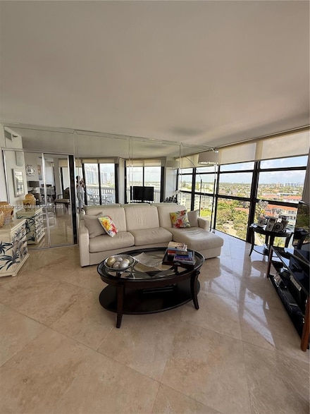 1000 E Island Blvd Unit 911, Aventura, FL 33160