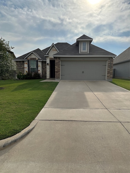 3209 Samson Dr, Lorena, TX 76655
