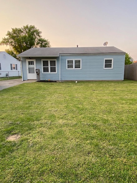 1410 Woodbine Dr, Connersville, IN 47331