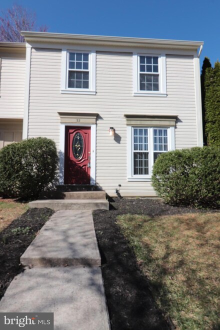 32 Filbert Ct, Gaithersburg, MD 20879