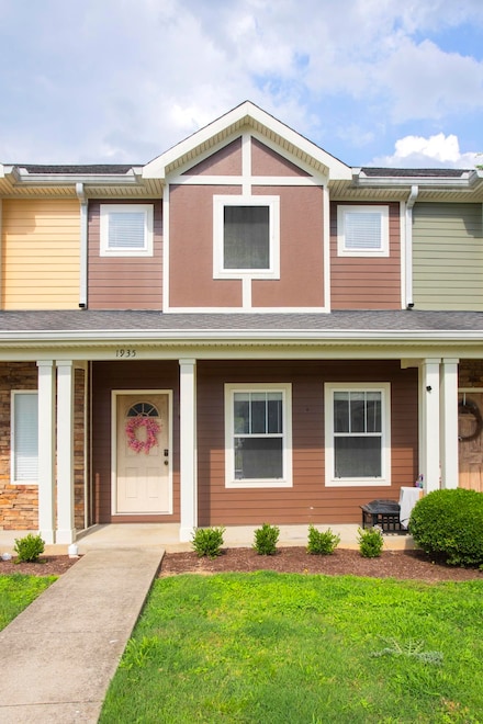 1935 Lombardia Ln, Madison, TN 37115