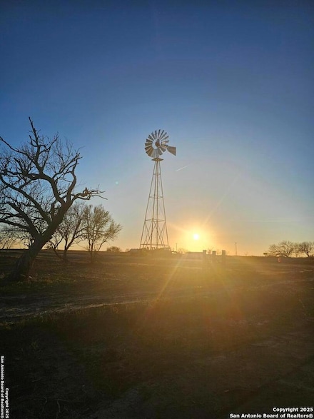 112 Sylas Hayes, Pleasanton, TX 78064