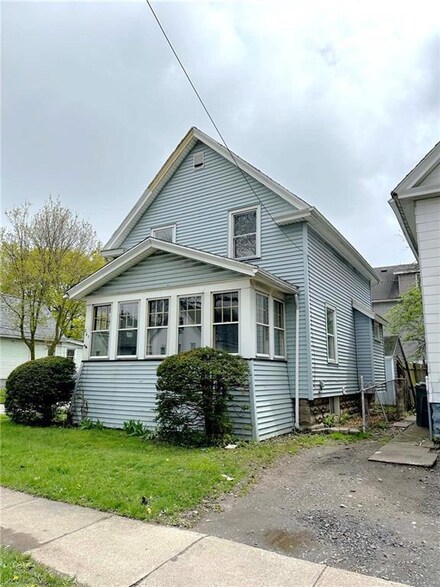 261 Otis St, Rochester, NY 14606