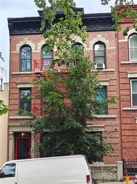 543 41st St, Brooklyn, NY 11232