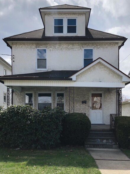 1936 Electric St, Dunmore, PA 18512