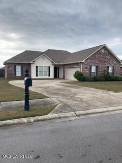 2216 Rhonda Ave, Ocean Springs, MS 39564