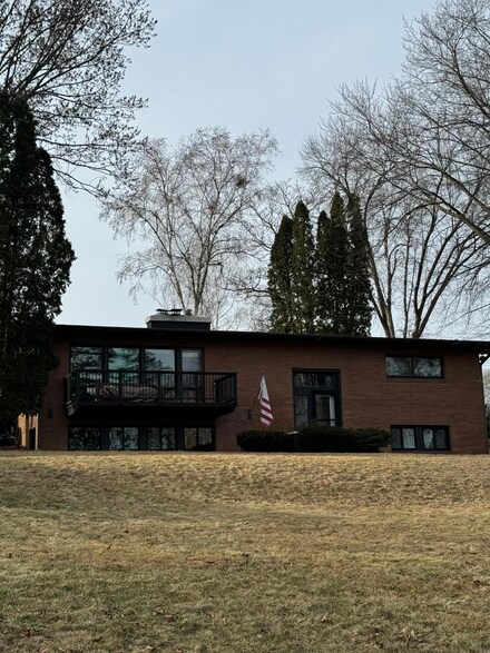 6340 Peacan Ave N, Stillwater, MN 55082