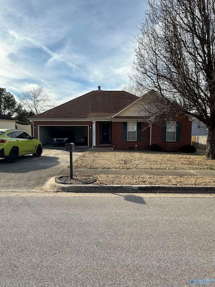 3707 Lady Banks Ln NW, Huntsville, AL 35806