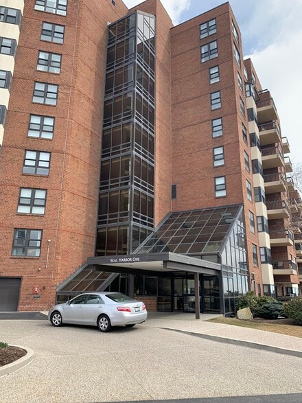 1 Seal Harbor Rd Unit 413, Winthrop, MA 02152