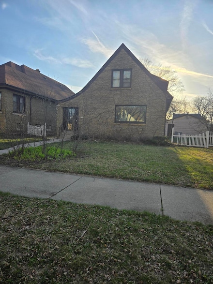 4471 N 21st St, Milwaukee, WI 53209