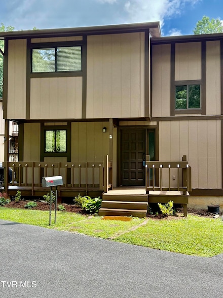 24204 Woodridge Cir Unit D, Bristol, VA 24202