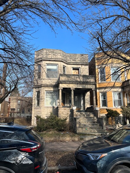 1652 W Garfield Blvd, Chicago, IL 60609