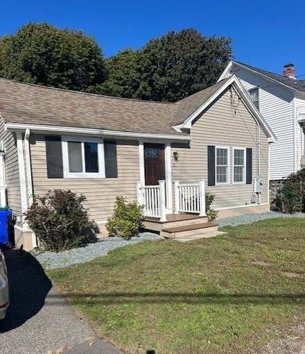 2 Eddy St, Attleboro, MA 02703