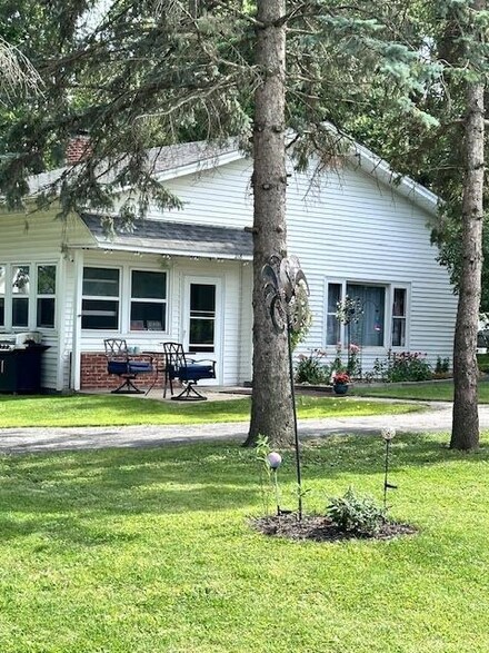 218 Dawson Ave, Beloit, WI 53511