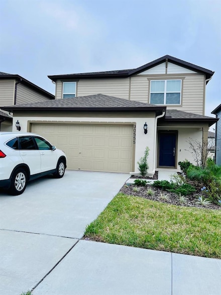 30555 Thunderbird Dr, Wesley Chapel, FL 33545