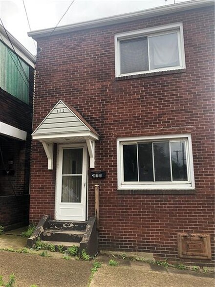 812 4th St, Braddock, PA 15104