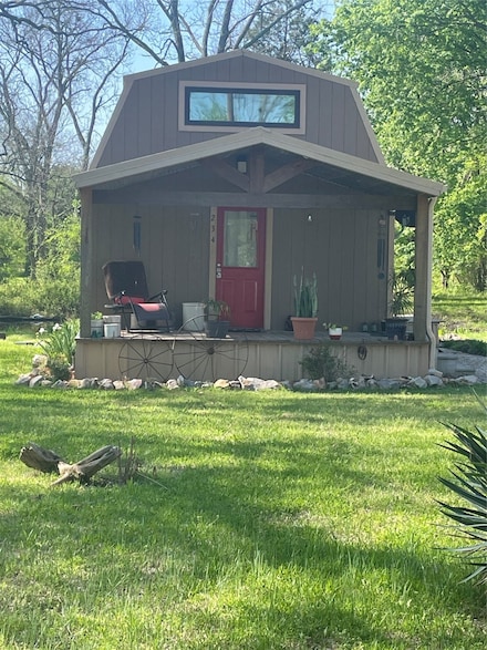234 County Road 16420, Deport, TX 75435
