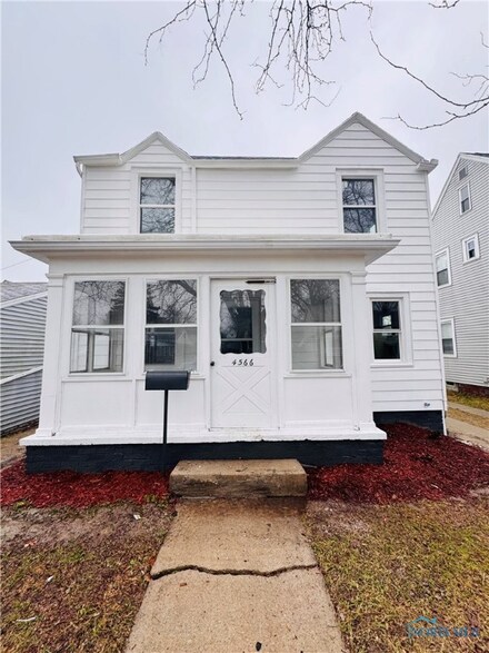 4566 Willys Pkwy, Toledo, OH 43612