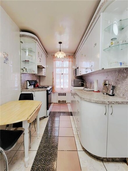 3101 Ocean Pkwy Unit 5N, Brooklyn, NY 11235